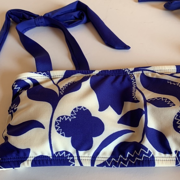 Kate Spade Shoulder Bowtie 2 piece swim - Picture 6 of 12